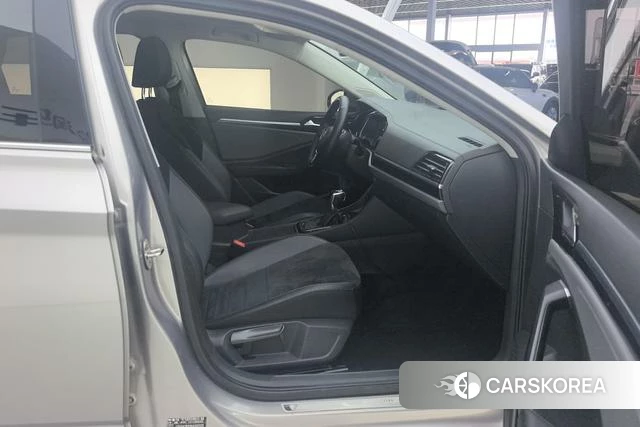 Volkswagen Sagitar 2019 Желтый из Китая