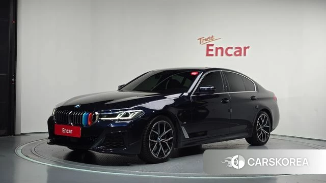 BMW 5 Series (G30) 2022 Черный из Кореи