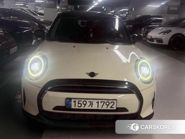 Mini Cooper 2022 Белый из Кореи