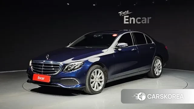 Mercedes-Benz E-Class W213 2018 Синий из Кореи