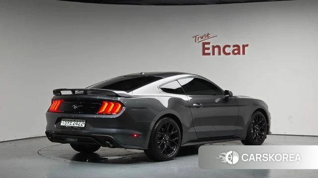 Ford Mustang 2019 Серый из Кореи