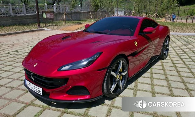 Ferrari Portofino 2023 Красный из Кореи