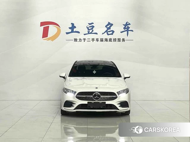 Mercedes-Benz Class A 2022 Белый из Китая