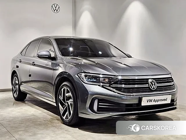 Volkswagen 7th Generation of Jetta 2023 Серый из Кореи