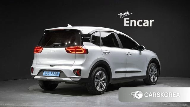Kia Niro Plus 2022 Серебряный из Кореи