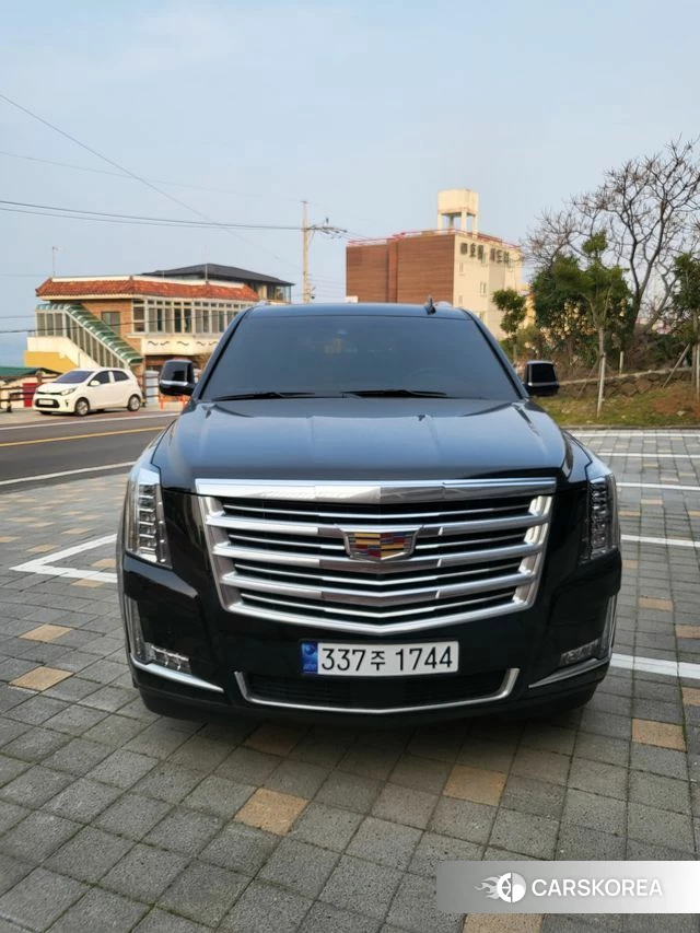 Cadillac Escalade 2018 Черный из Кореи