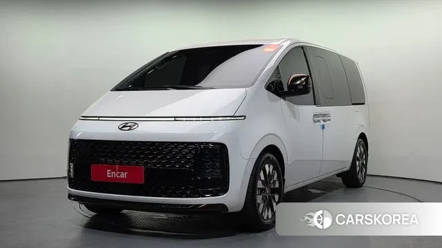Hyundai Staria 2023 Белый из Кореи