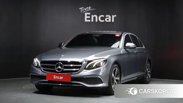 Mercedes-Benz E-Class W213 2020 Серый из Кореи