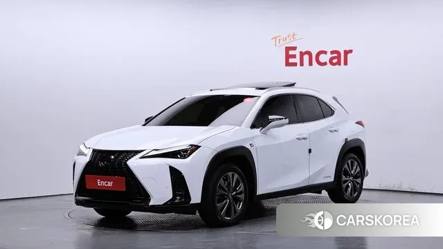 Lexus UX250h 2022 Белый из Кореи