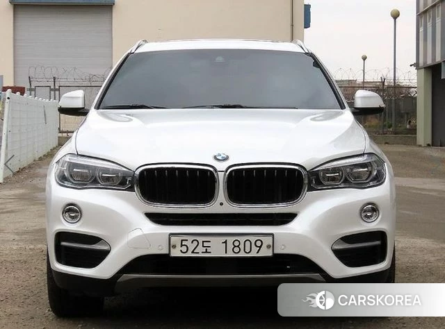 BMW X6 (F16) 2018 Белый из Кореи
