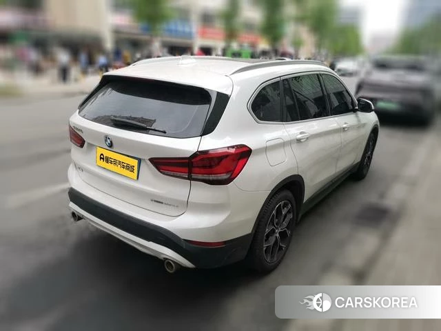 BMW X1 2021 Белый из Китая