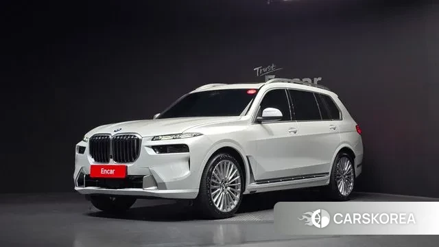 BMW X7 (G07) 2025 Белый из Кореи