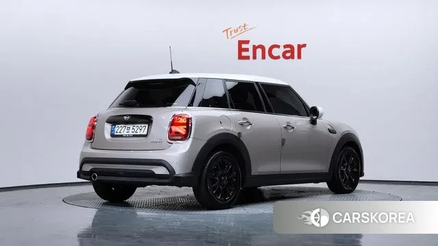 Mini Cooper 2024 Жемчужный цвет из Кореи