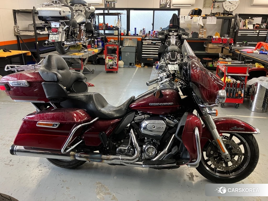 Проданный Harley-Davidson Ultra Glide FLHTKL 2017 из Японии