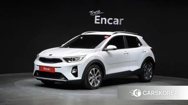 Kia Stonic 2019 Белый из Кореи