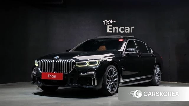 BMW 7 Series (G11) 2020 Черный из Кореи