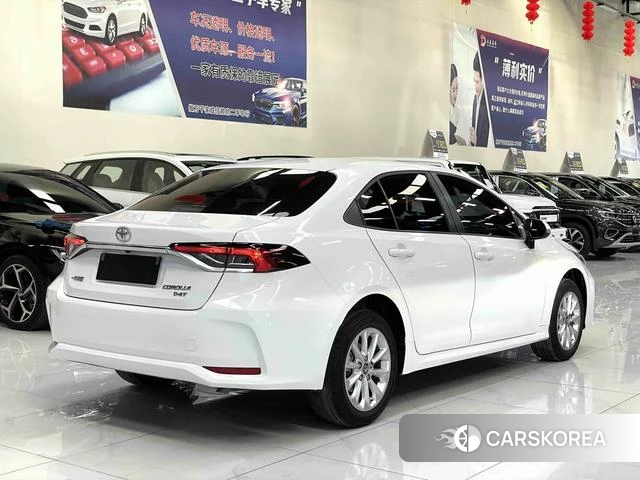Toyota Corolla 2022 Белый из Китая
