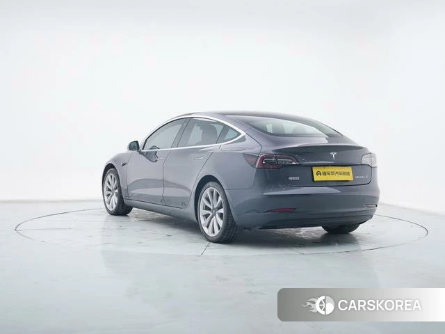 Tesla Model 3 2020 Темно-серый из Китая