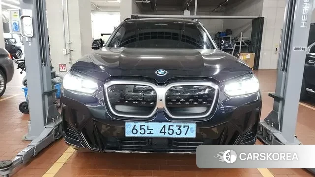 BMW iX3 2023 Черный из Кореи
