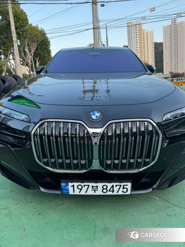 BMW 7 Series (G70) 2025 Черный из Кореи