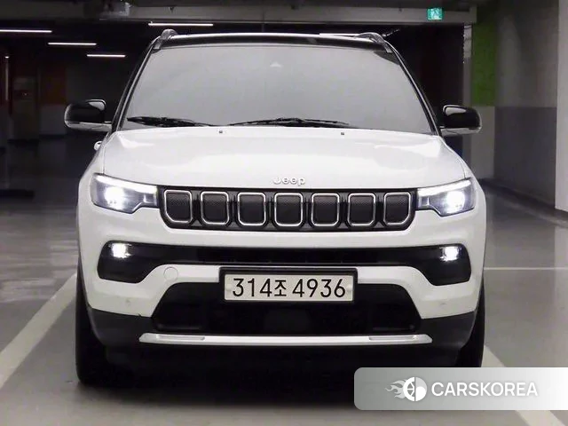 Jeep Compass 2nd Generation 2022 Белый из Кореи