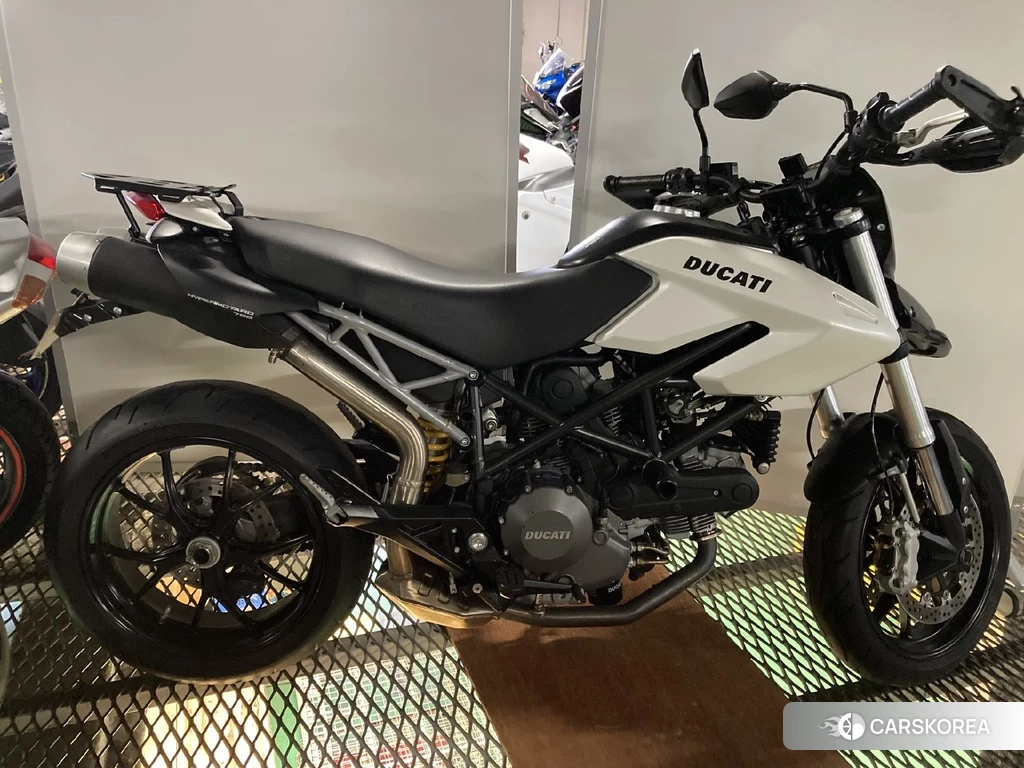 Проданный Ducati HYPERMOTARD 796 2012 из Японии, фото 2