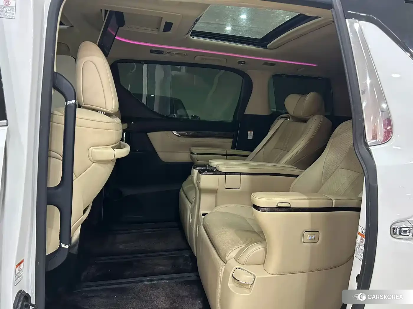 Toyota Wilfa 2020 Белый из Китая