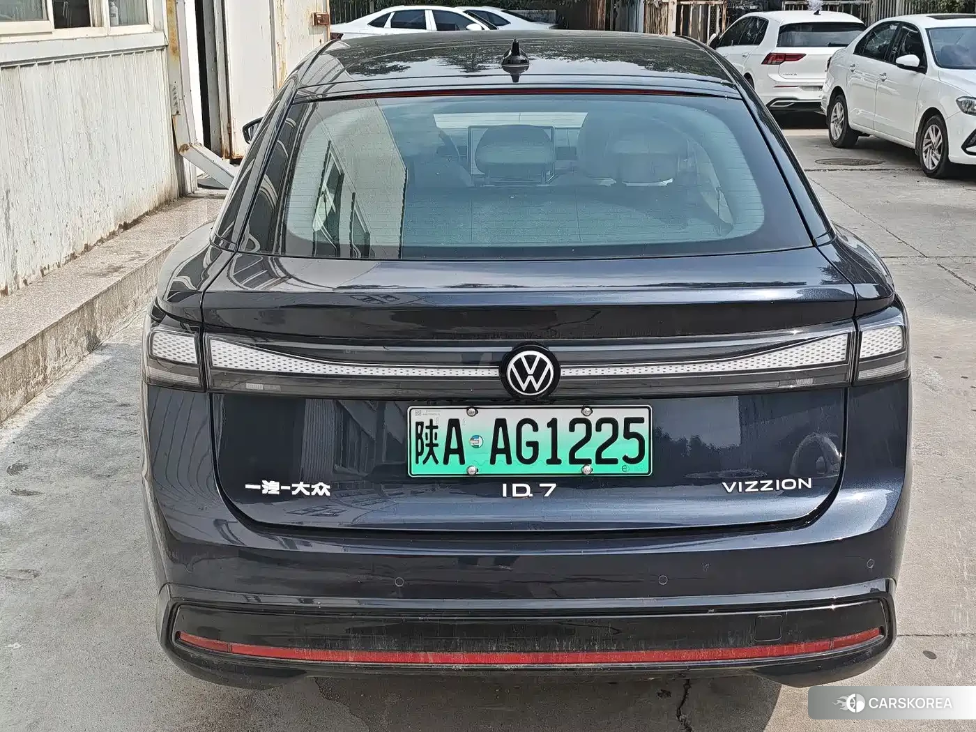 Volkswagen ID.7 VIZZION 2023 Синий из Китая