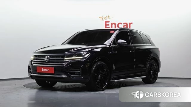Volkswagen Touareg 3rd generation 2020 Черный из Кореи