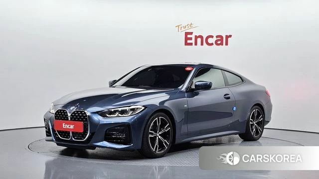 BMW 4 Series (G22) 2021 Небесно-голубой из Кореи