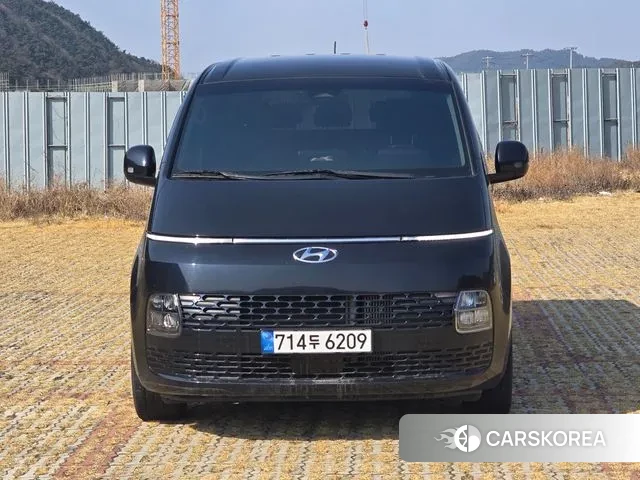 Hyundai Staria 2022 Черный из Кореи