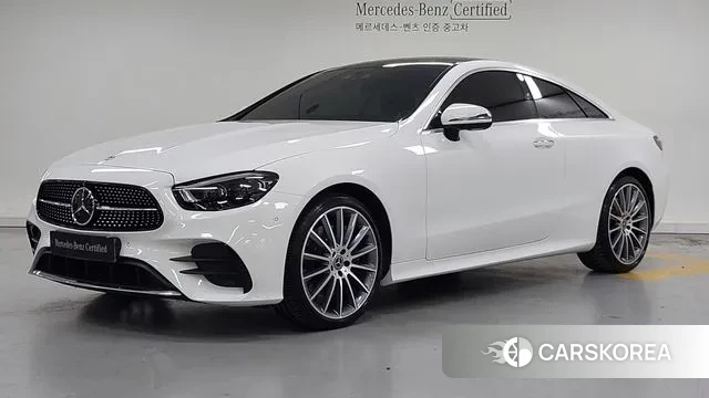 Mercedes-Benz E-Class W213 2021 Белый из Кореи