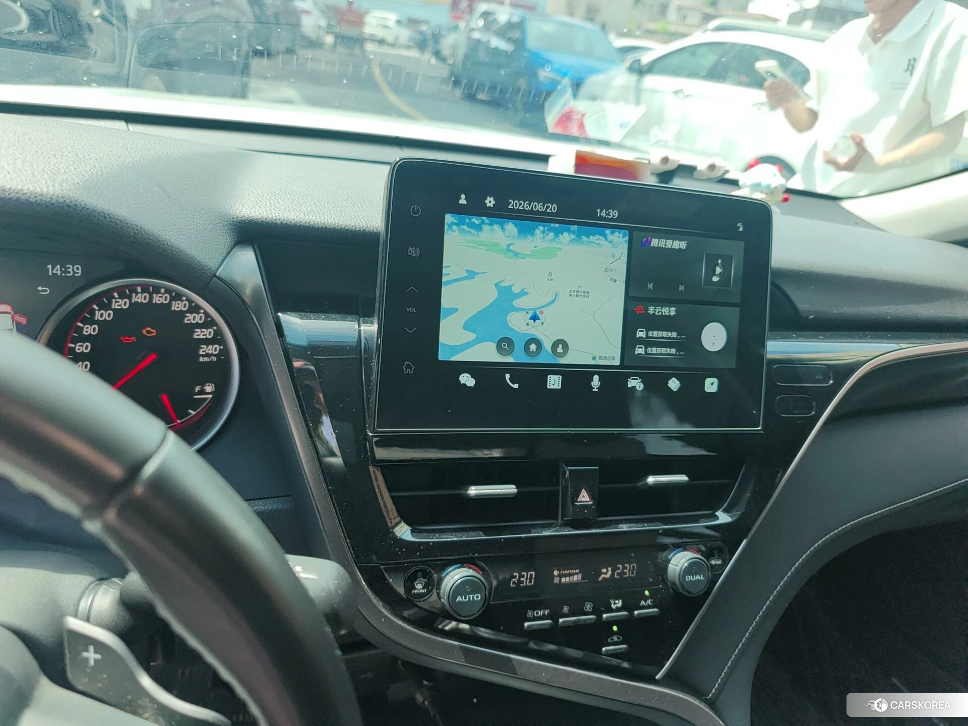 Toyota Camry 2022 Белый из Китая