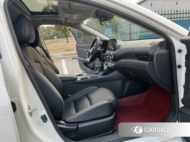 Nissan Xuan Yi 2021 Белый из Китая