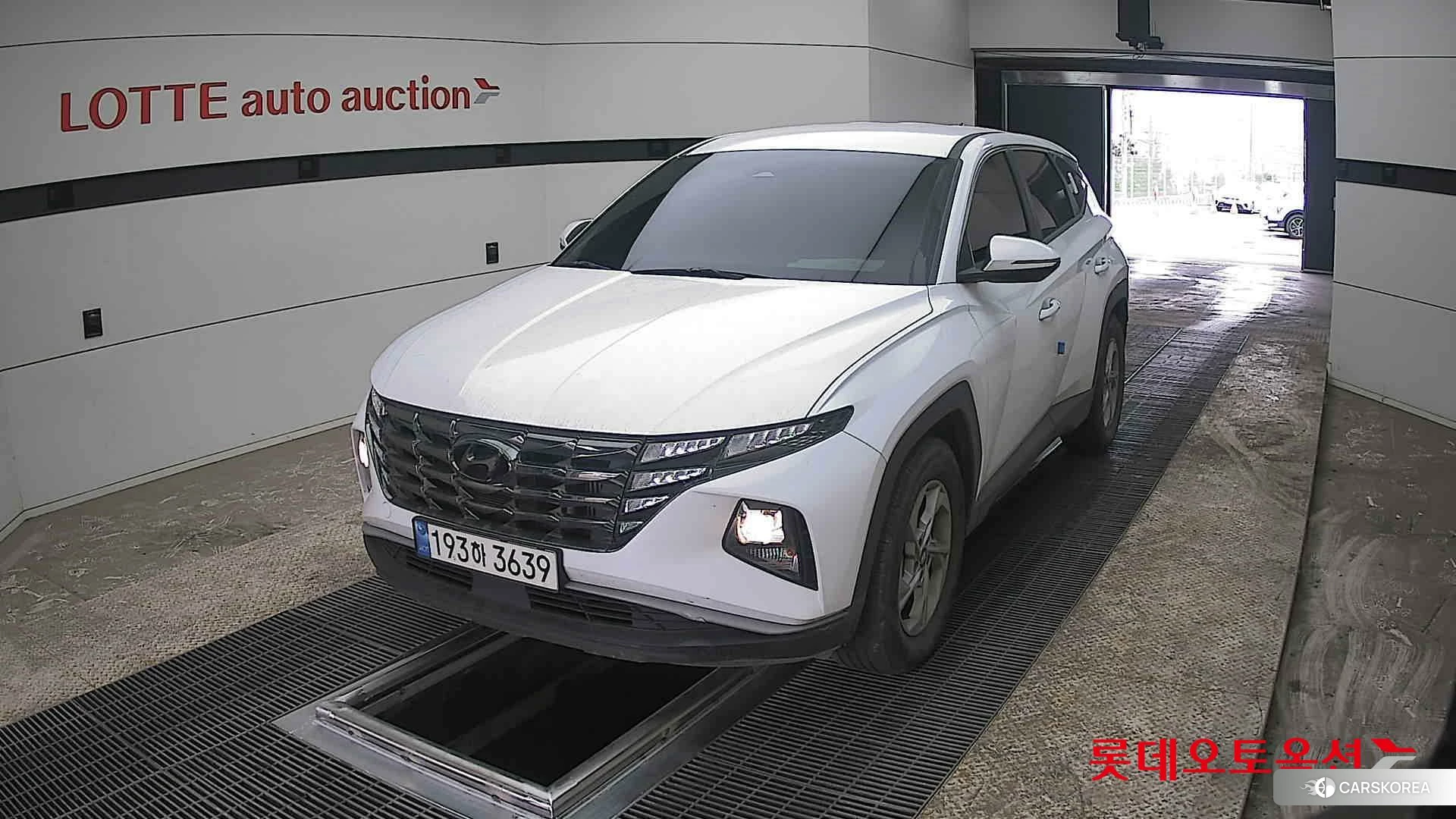 Hyundai Tucson 2022 Creamy White Pearl из Кореи