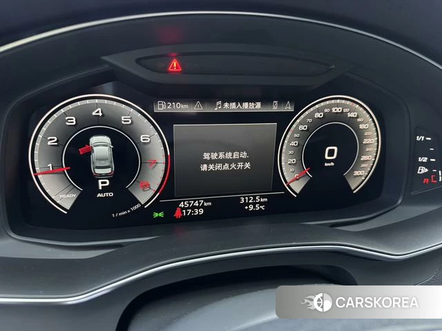Audi A6L 2021 Черный из Китая