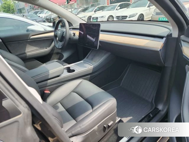 Tesla Model Y 2022 Черный из Китая