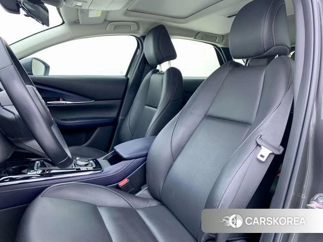Mazda CX-30 2021 Темно-серый из Китая