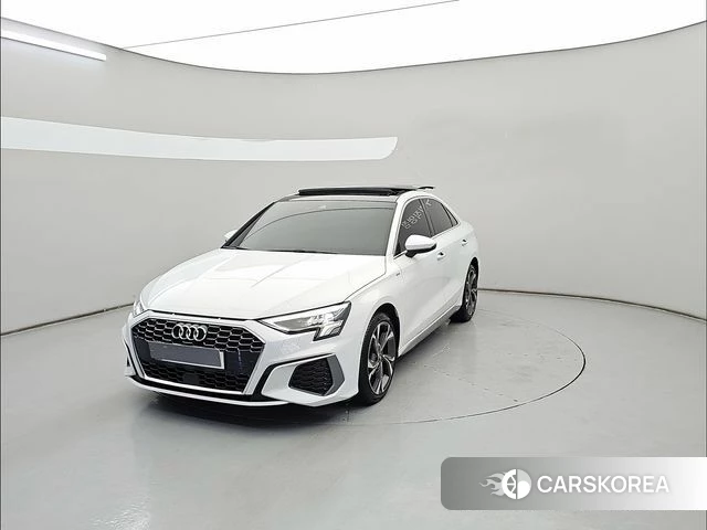 Audi A3 (8Y) 2023 Белый из Кореи