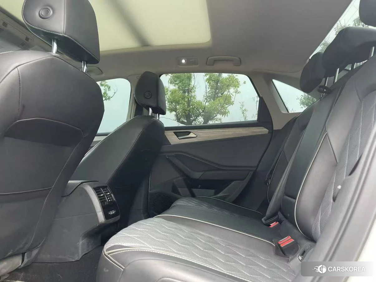 Volkswagen Sagitar 2022 Белый из Китая