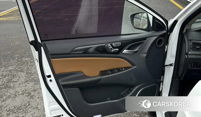 BYD Qin Yu 2018 Белый из Китая