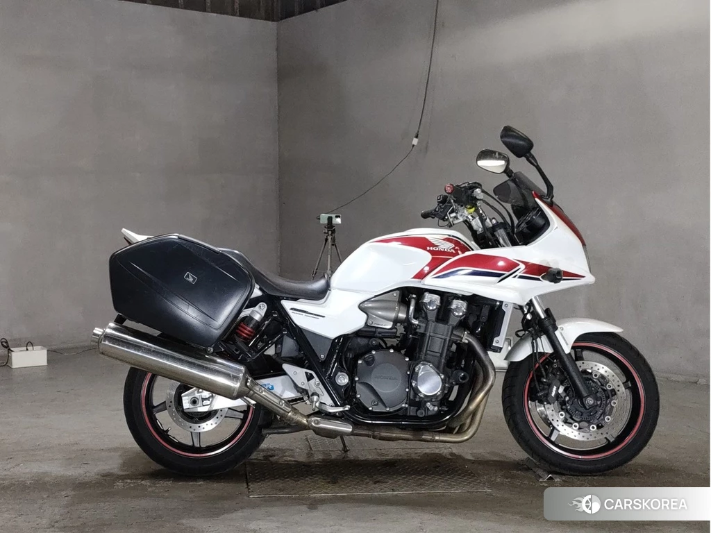 Проданный Honda CB1300ST 2010 из Японии