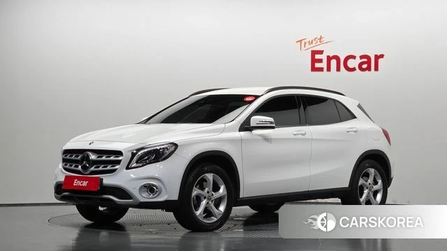 Mercedes-Benz GLA-Class X156 2018 Белый из Кореи