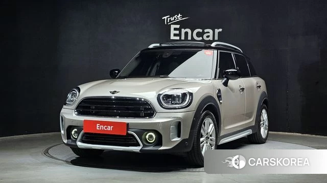 Mini Cooper Countryman 2023 Серебристо-серый из Кореи