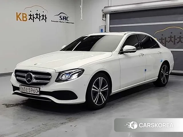 Mercedes-Benz E-Class W213 2020 Белый из Кореи