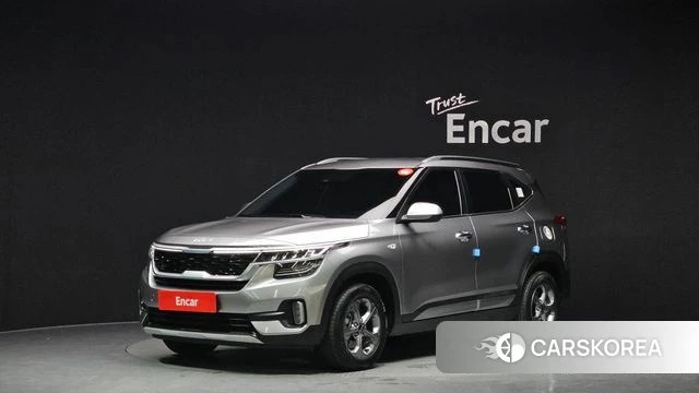 Kia Seltos 2022 Серебристо-серый из Кореи