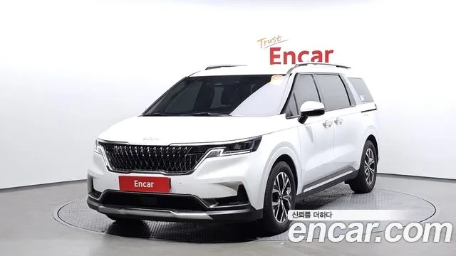 Kia Carnival 4th generation 2023 Белый из Кореи