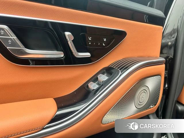 Mercedes-Benz S-class 2023 Черный из Китая