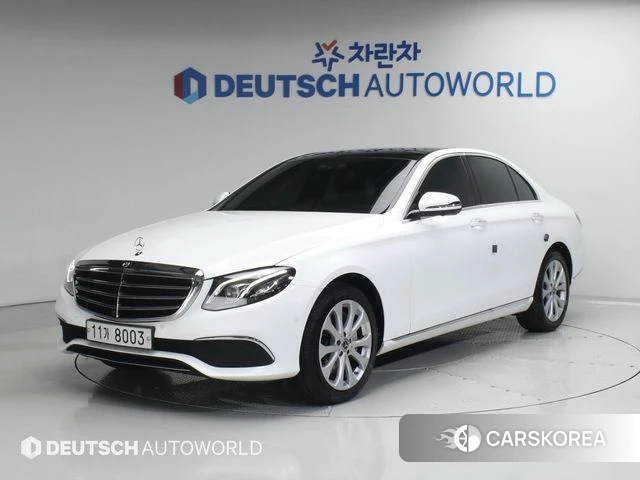 Mercedes-Benz E-Class W213 2019 Белый из Кореи