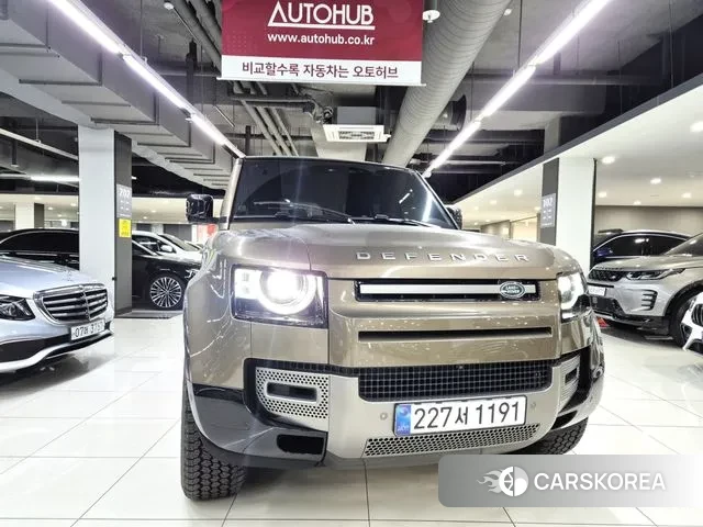 Land Rover Defender (L663) 2025 Коричневый из Кореи